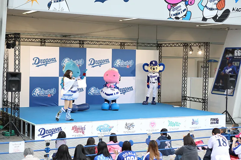 折りたたみ式アルミ製ステージ