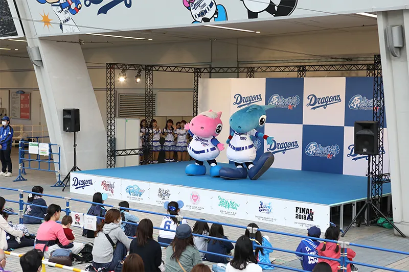 折りたたみ式アルミ製ステージ