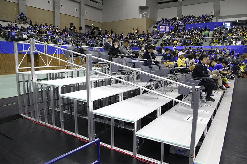 折りたたみ式アルミ製観覧席ステージ