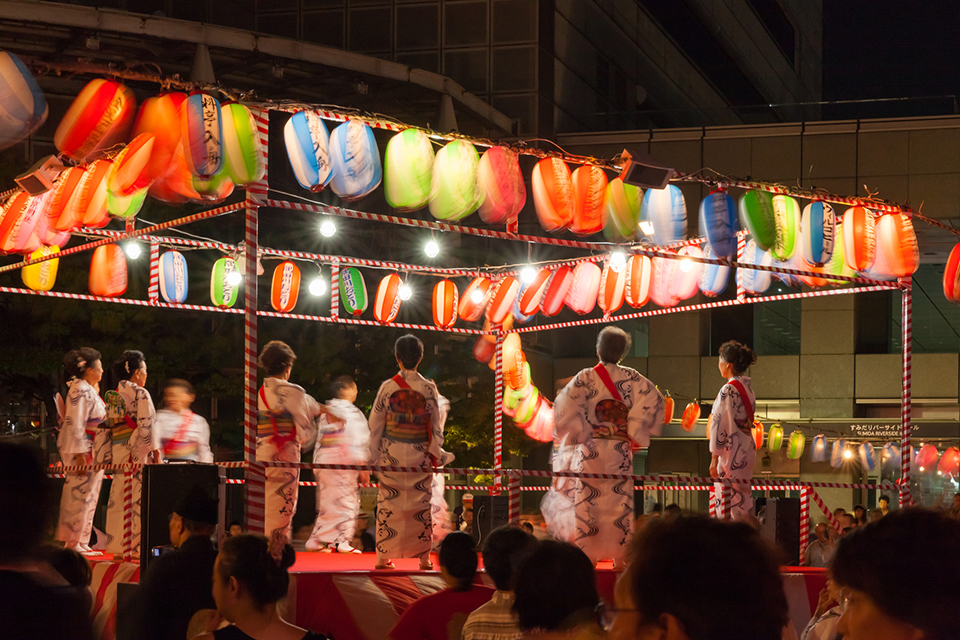 櫓 やぐら の組み方 設営方法を紹介 お祭り 盆踊りに便利な簡易やぐらとは やぐらならパックス工業