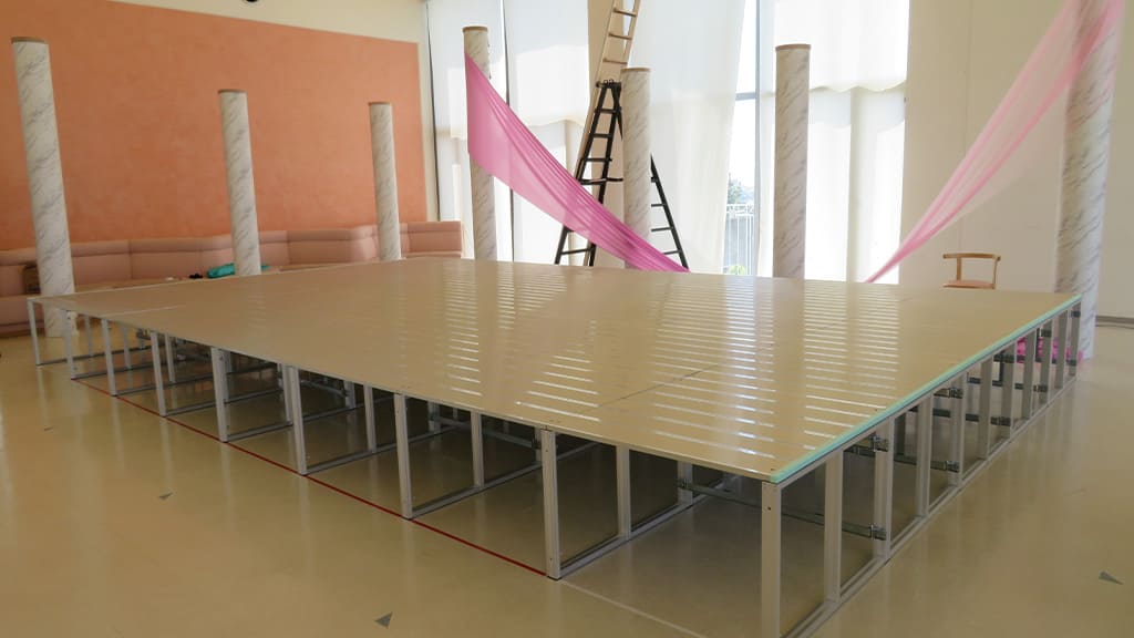梅花学園様